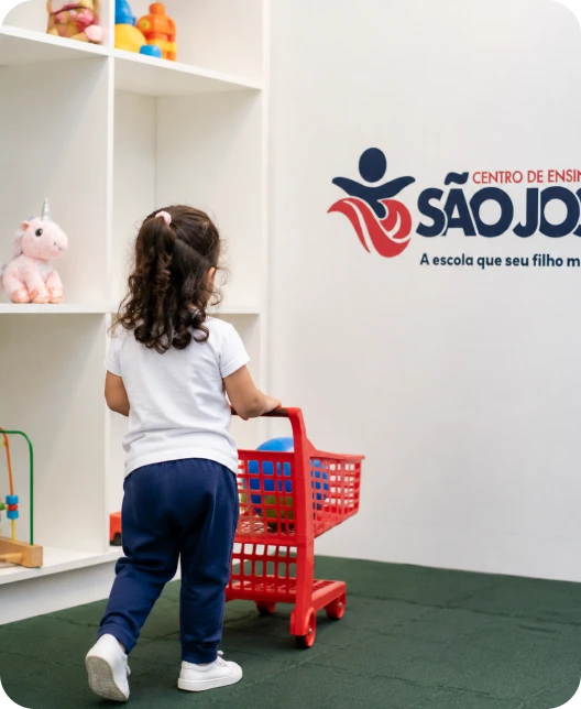 Vivências e ambientes do Centro de Ensino São José.